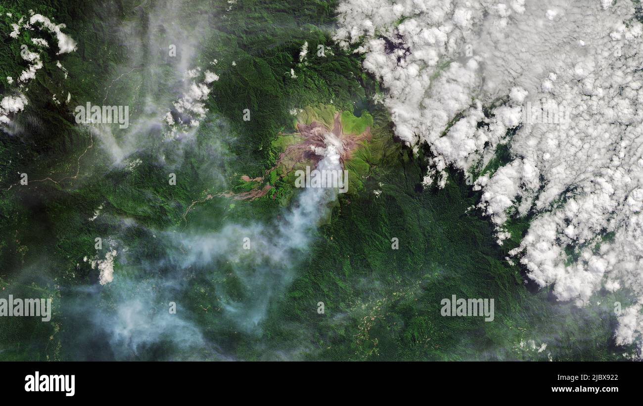 Aerial of volcanic Mt. Bagana on Bougainville Island in Papua New Guinea Stock Photo