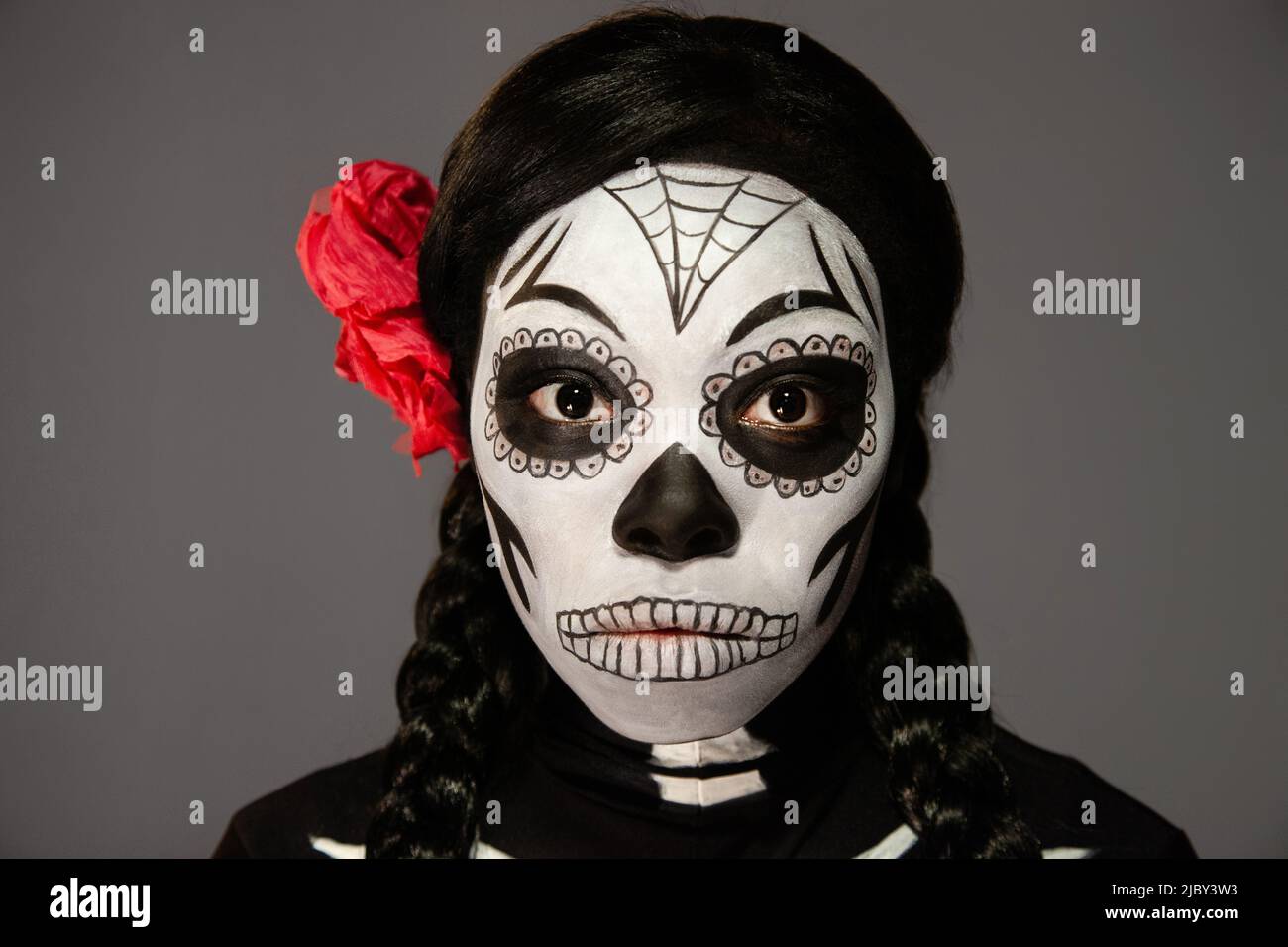 Skeleton face paint hi-res stock photography and images - Alamy