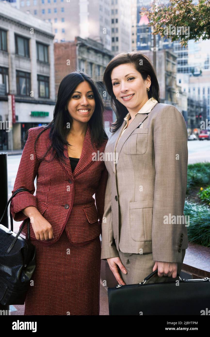 Multi ethnic people street hi-res stock photography and images - Alamy
