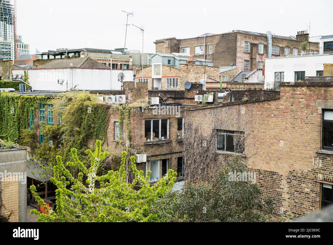 Rooftops in london hi-res stock photography and images - Alamy