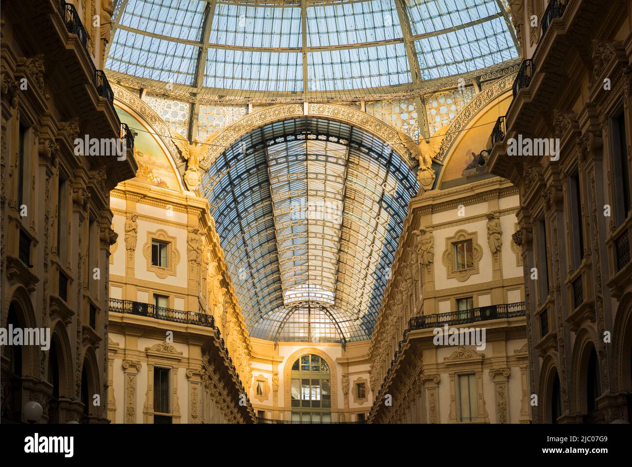 Galleria vittorio emanuele ll hi-res stock photography and images - Alamy