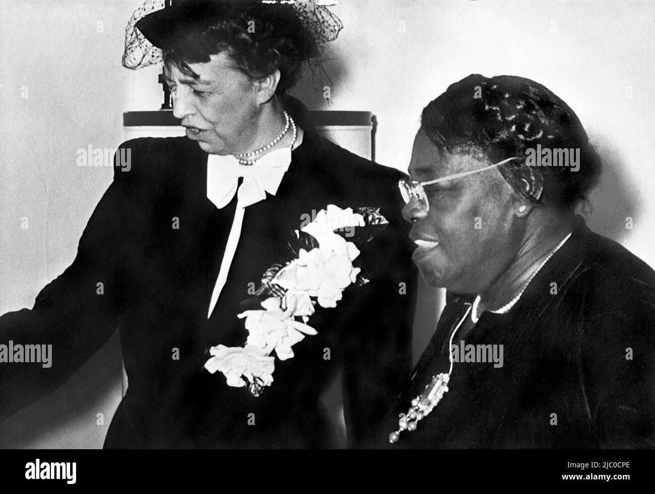 First Lady Eleanor Roosevelt visits with Mary McLeod Bethune in Daytona Beach, Florida. Stock Photo
