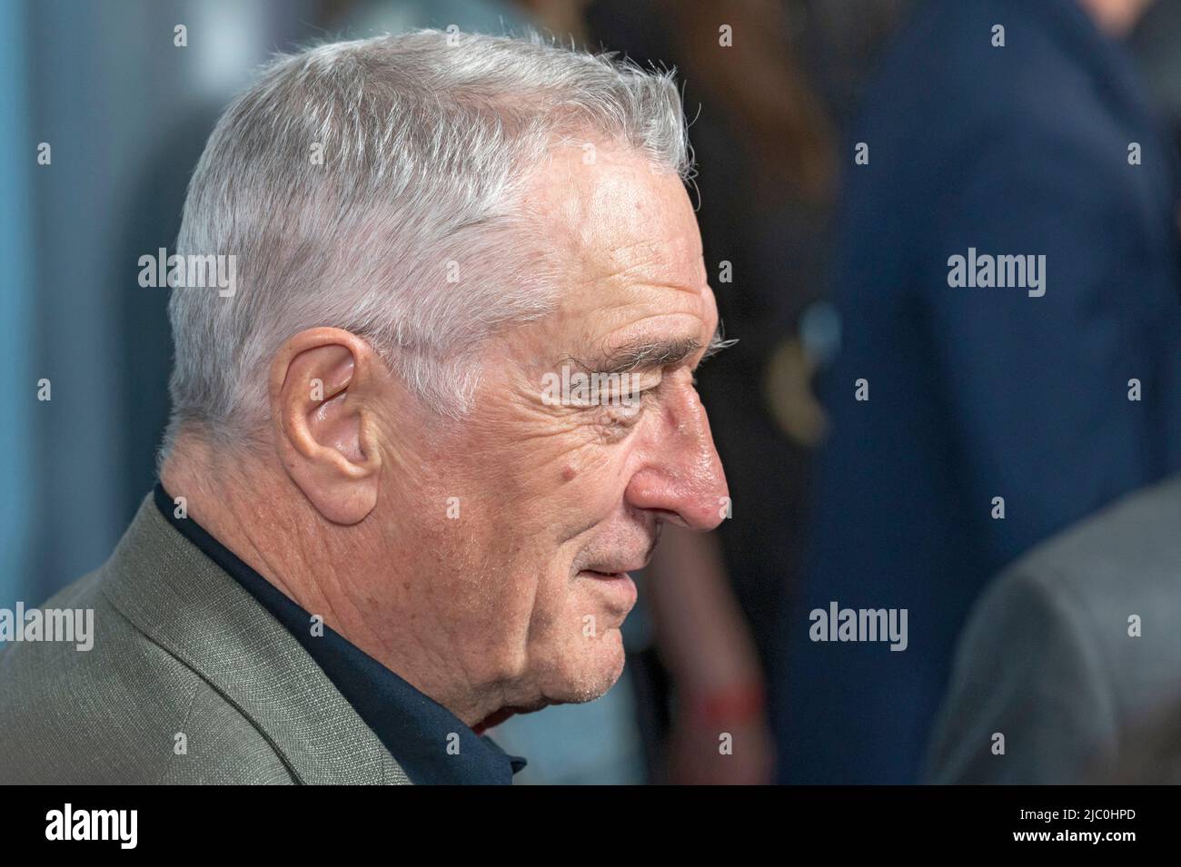 NEW YORK, NEW YORK - JUNE 08: Robert De Niro attends the "Halftime
