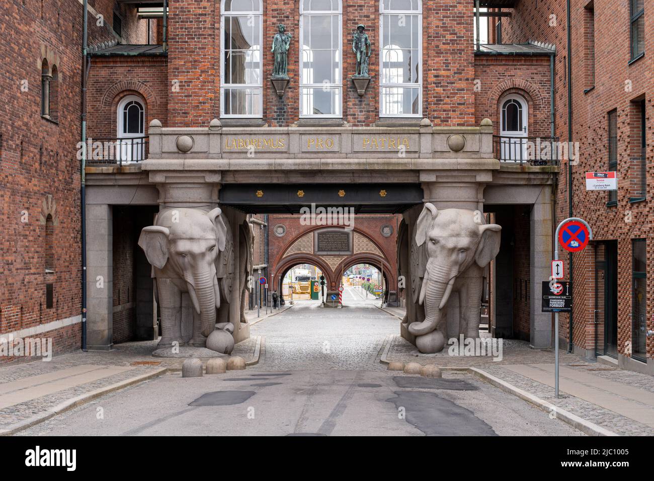 Elephant Gate at Carlsberg Brewery, Copenhagen Stock Photo