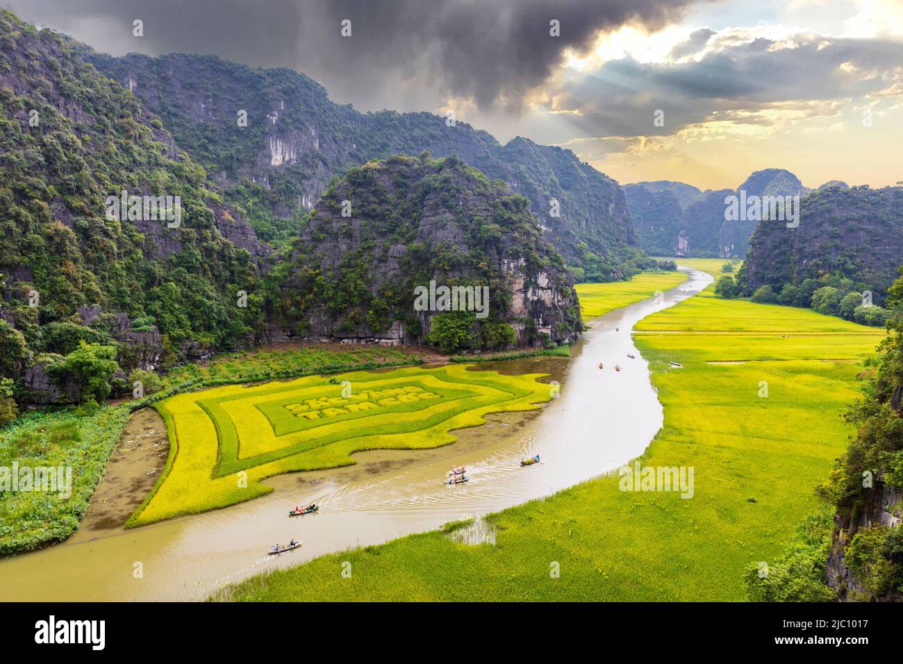 TRANG AN WORLD HERITAGE SITE visual data 3