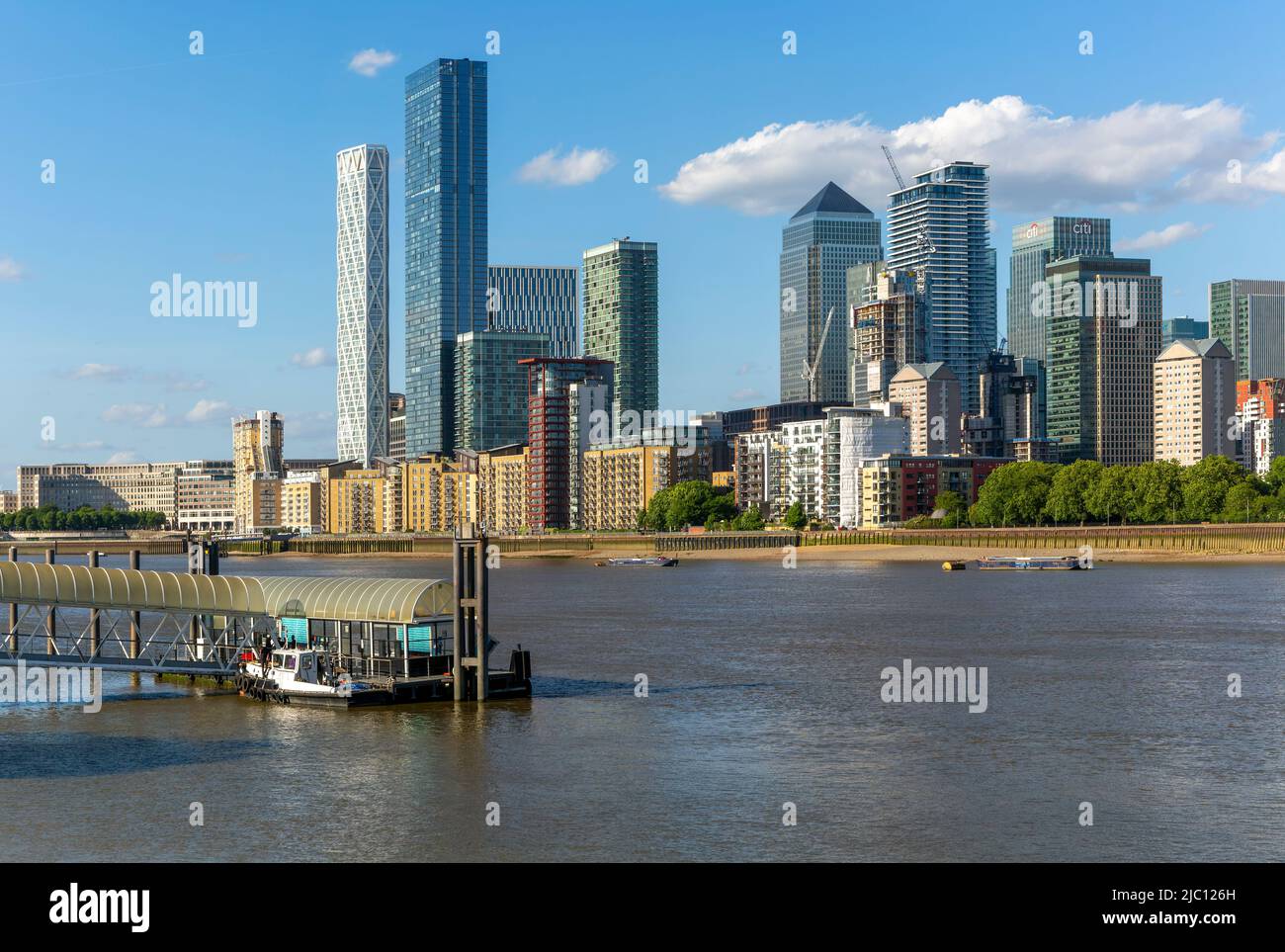 River surrey quays canary wharf hires stock photography and images Alamy