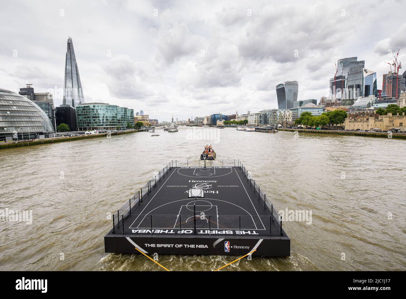 Floating basketball court hires stock photography and images Alamy