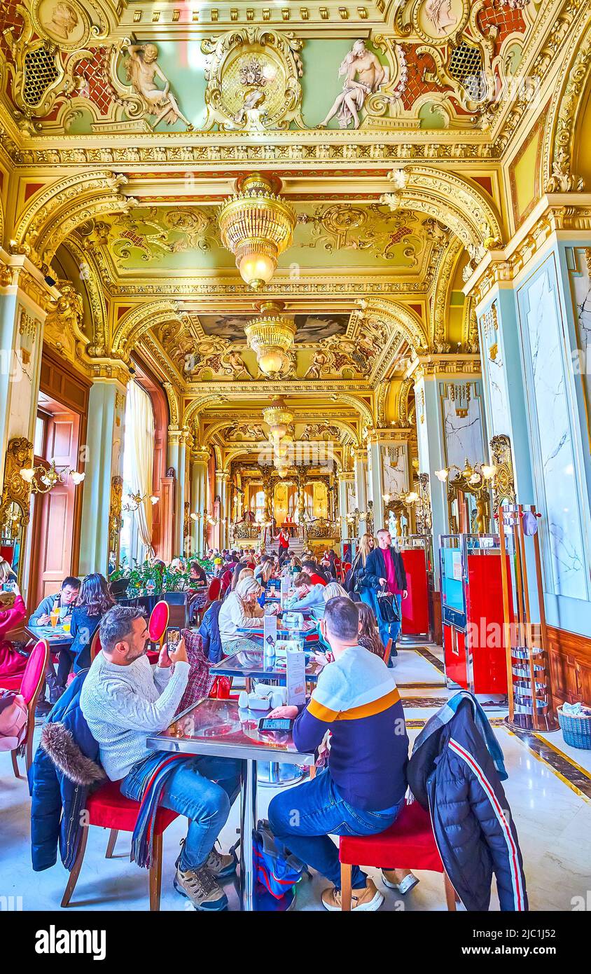 BUDAPEST, HUNGARY - FEBRUARY 23, 2022: The outstanding classic interior of New York Cafe, on February 23 in Budapest, Hungary Stock Photo