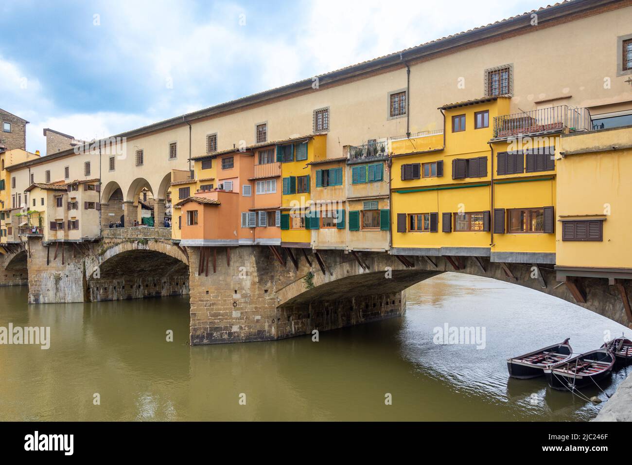 Ponte Vecchio bridge on River Arno, Old Town, Florence (Firenze), Tuscany Region, Italy Stock Photo