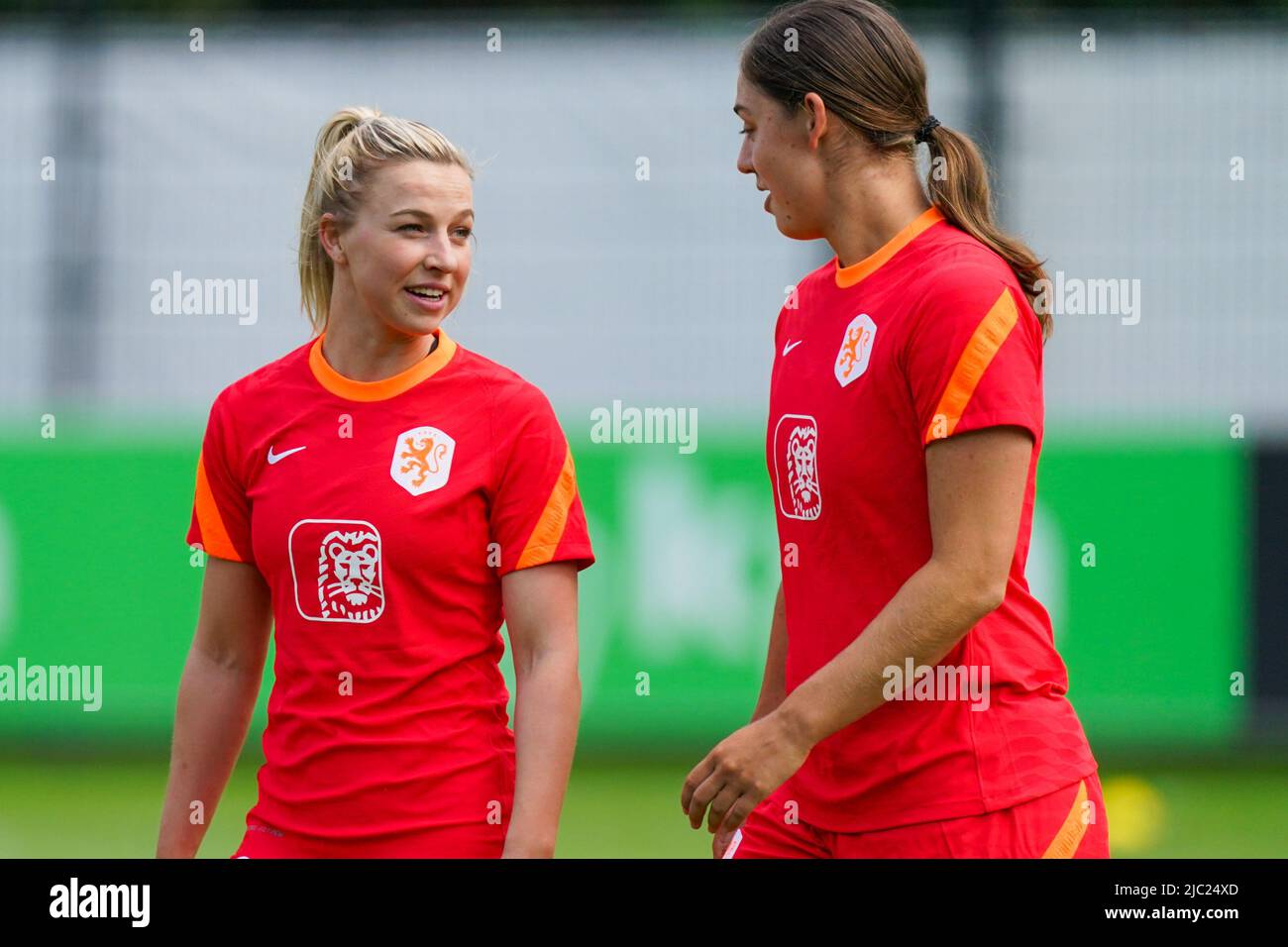 ZEIST, NETHERLANDS - JUNE 9: Jackie Groenen of the Netherlands and Aniek Nouwen of the Netherlands during a Training Session of the Netherlands Women at KNVB Campus on June 9, 2022 in Zeist, Netherlands. (Photo by Joris Verwijst/Orange Pictures) Stock Photo