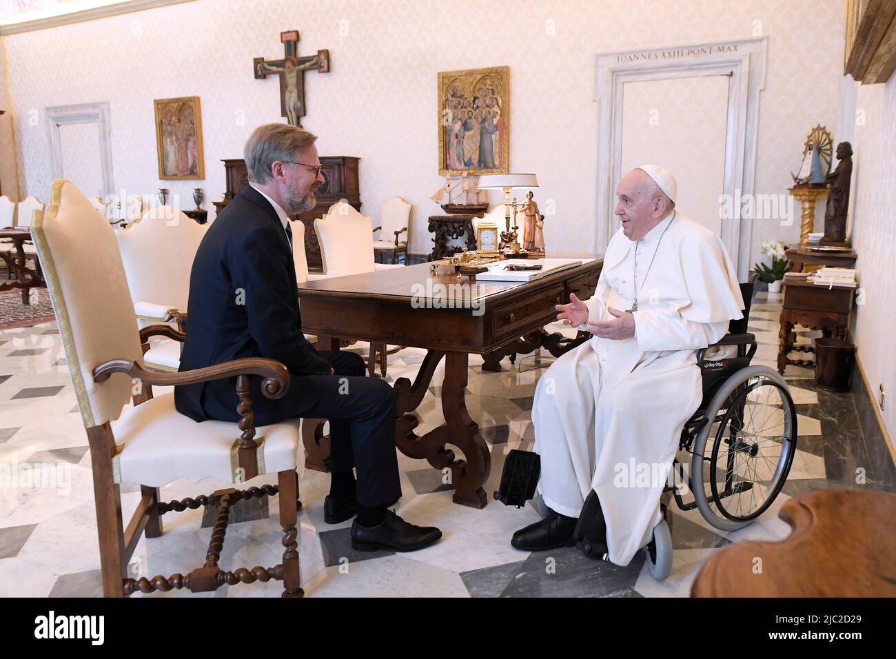 Vatican City, Vatican. 09 June 2022. Pope Francis meets Petr Fiala, Prime Minister of the Czech Republic, with his consort, during a private audience. (Photo by Vatican Media). Credit: Vatican Media/Picciarella/Alamy Live News Stock Photo