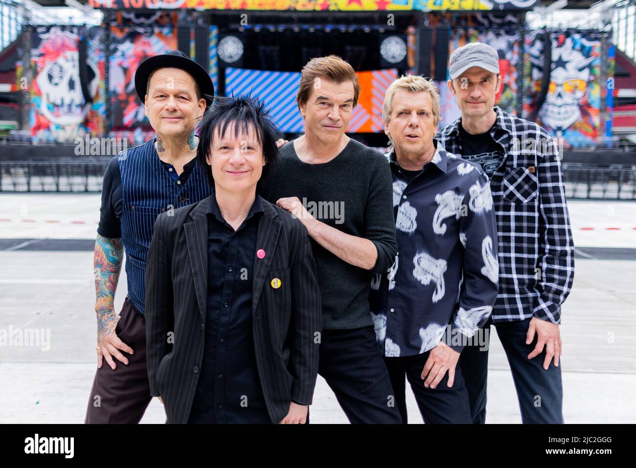 Cologne, Germany. 09th June, 2022. Campino (M, civil name: Andreas Frege),  singer of the punk band "Die Toten Hosen", Andreas von Holst (l, Kuddel),  Michael Breitkopf (r, Breiti), Andreas Meurer (Andi) and