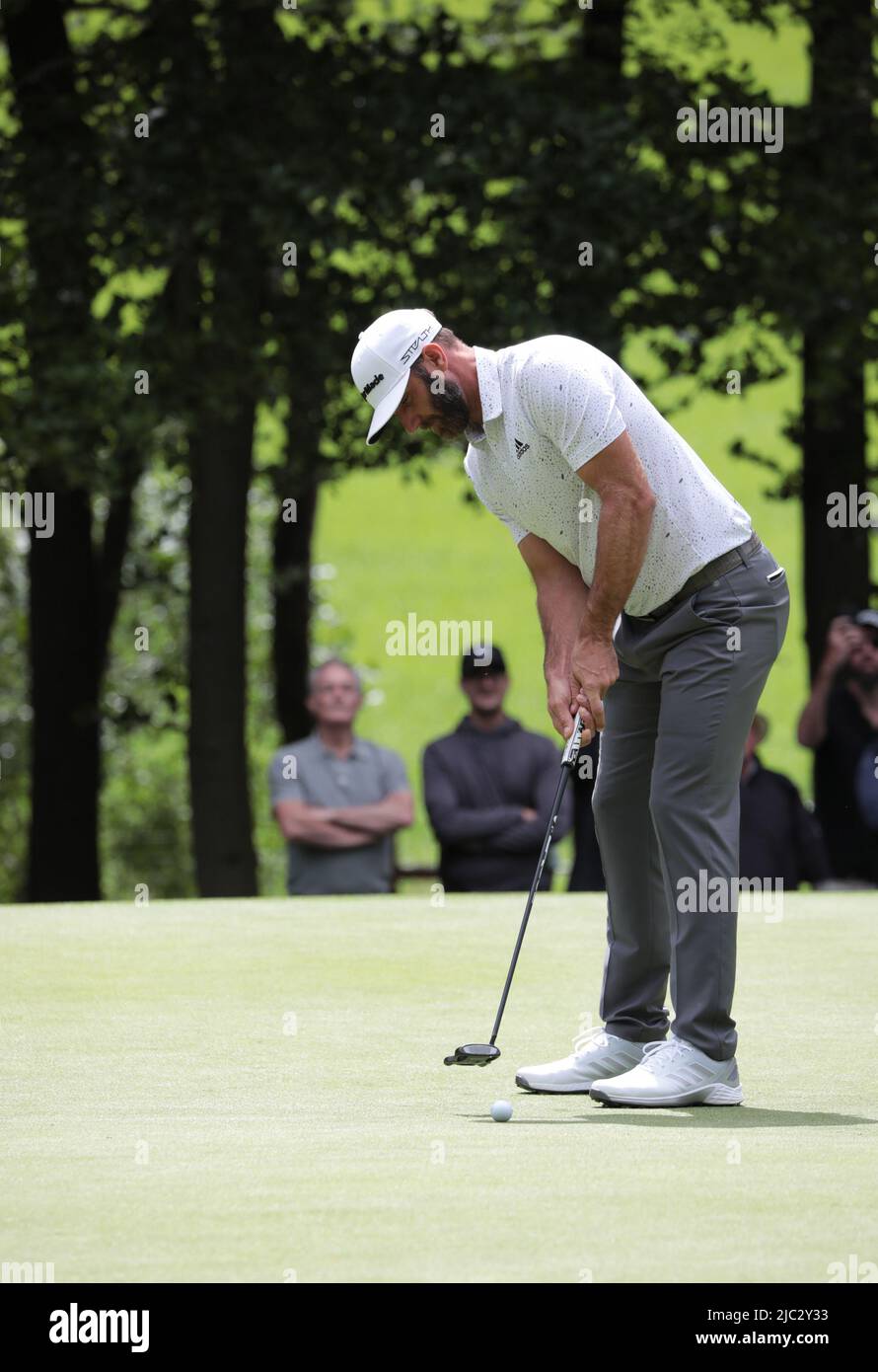 London, UK. 09th June, 2022. American Dustin Johnson putts on the 1st green during the first round of the inaugural LIV Golf event at the Centurion club in Hertfordshire on Thurssday, June 09, 2022.The event is 12 teams of four players competing over 54 holes for a prize pot of $25million dollars to the winning team. Photo by Hugo Philpott/UPI Credit: UPI/Alamy Live News Stock Photo