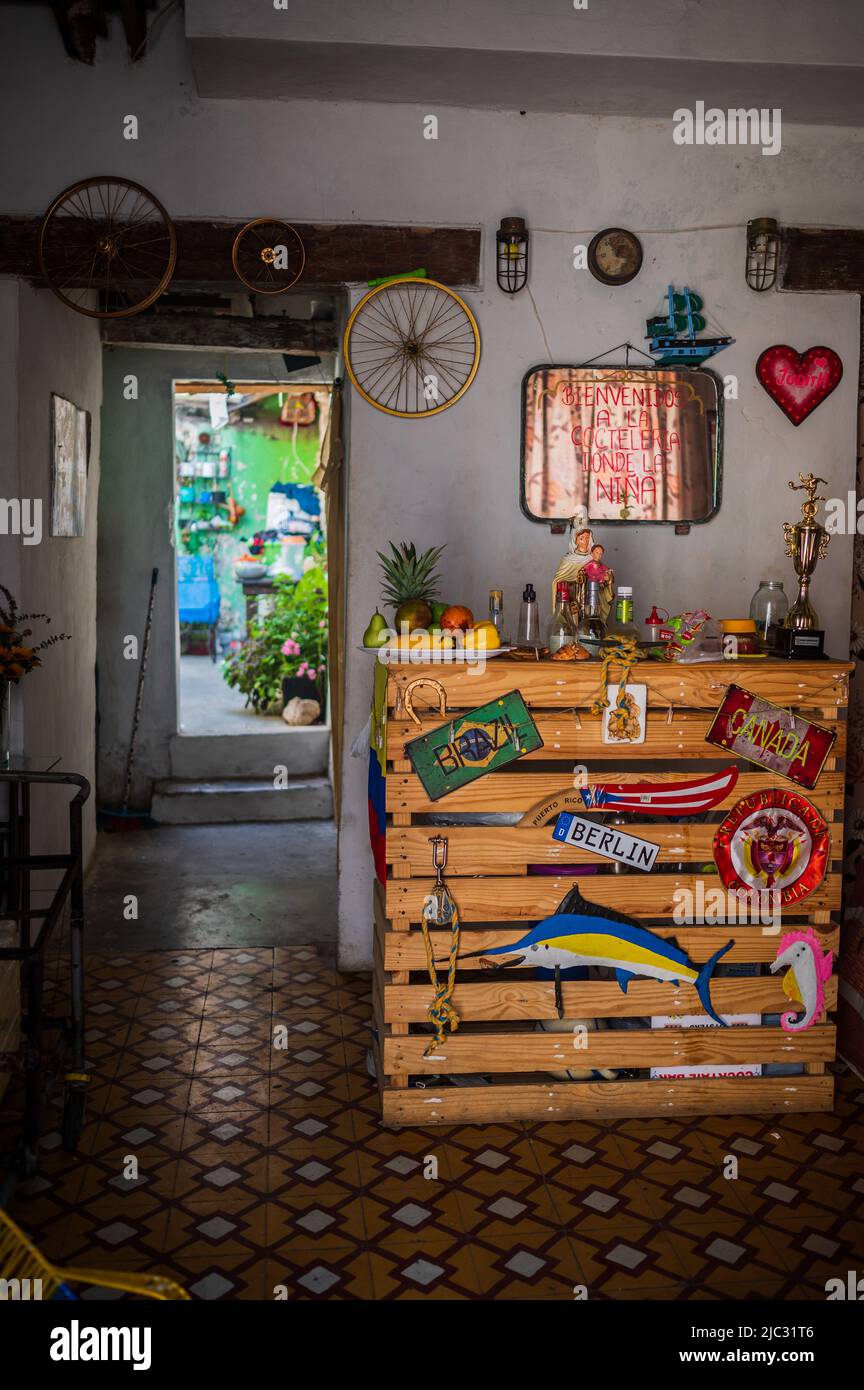 Interior of Cocteleria Donde la Niña in Cartagena Stock Photo - Alamy