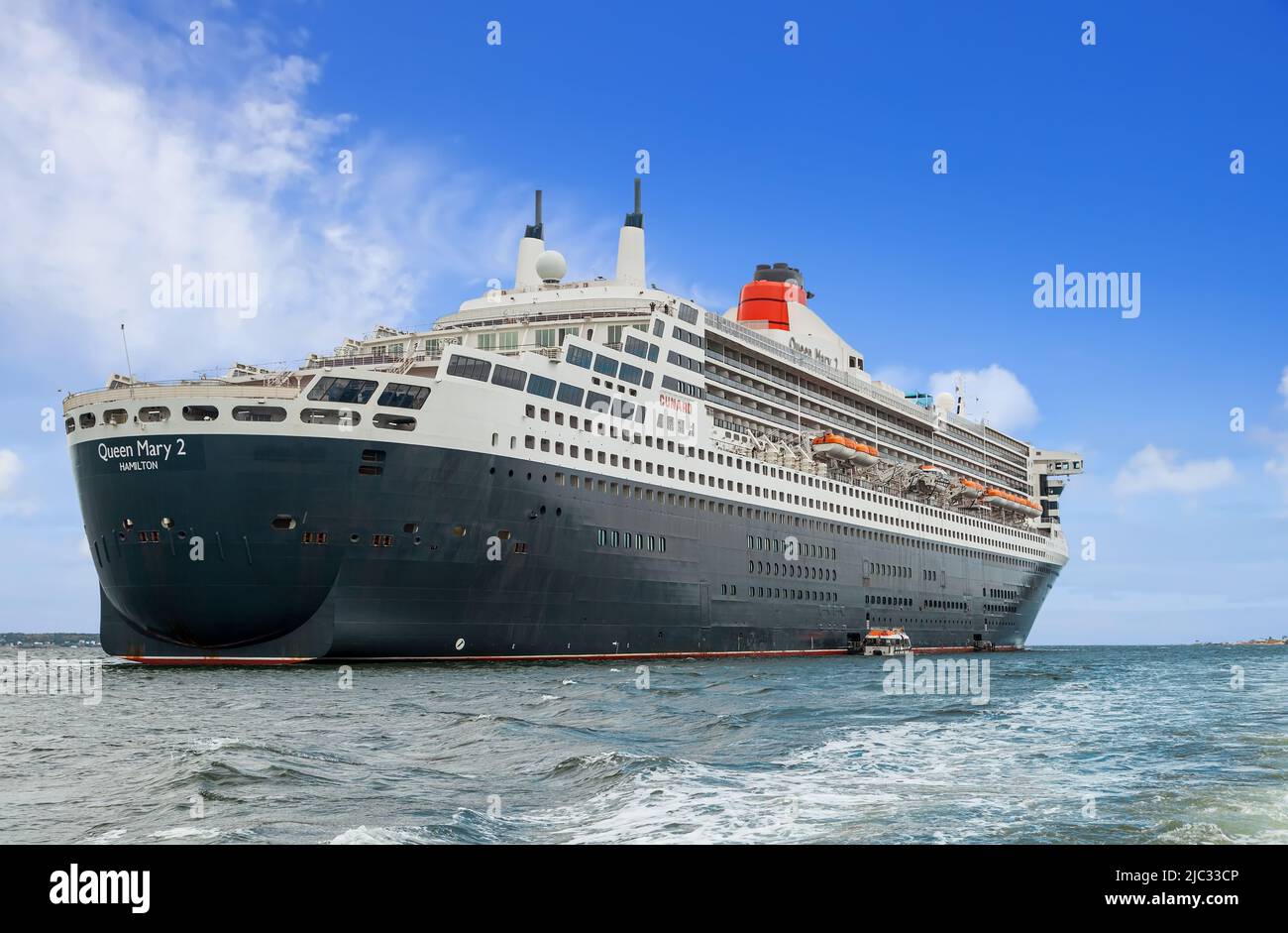 Cunard cruise ship in port Sydney Stock Photo Alamy