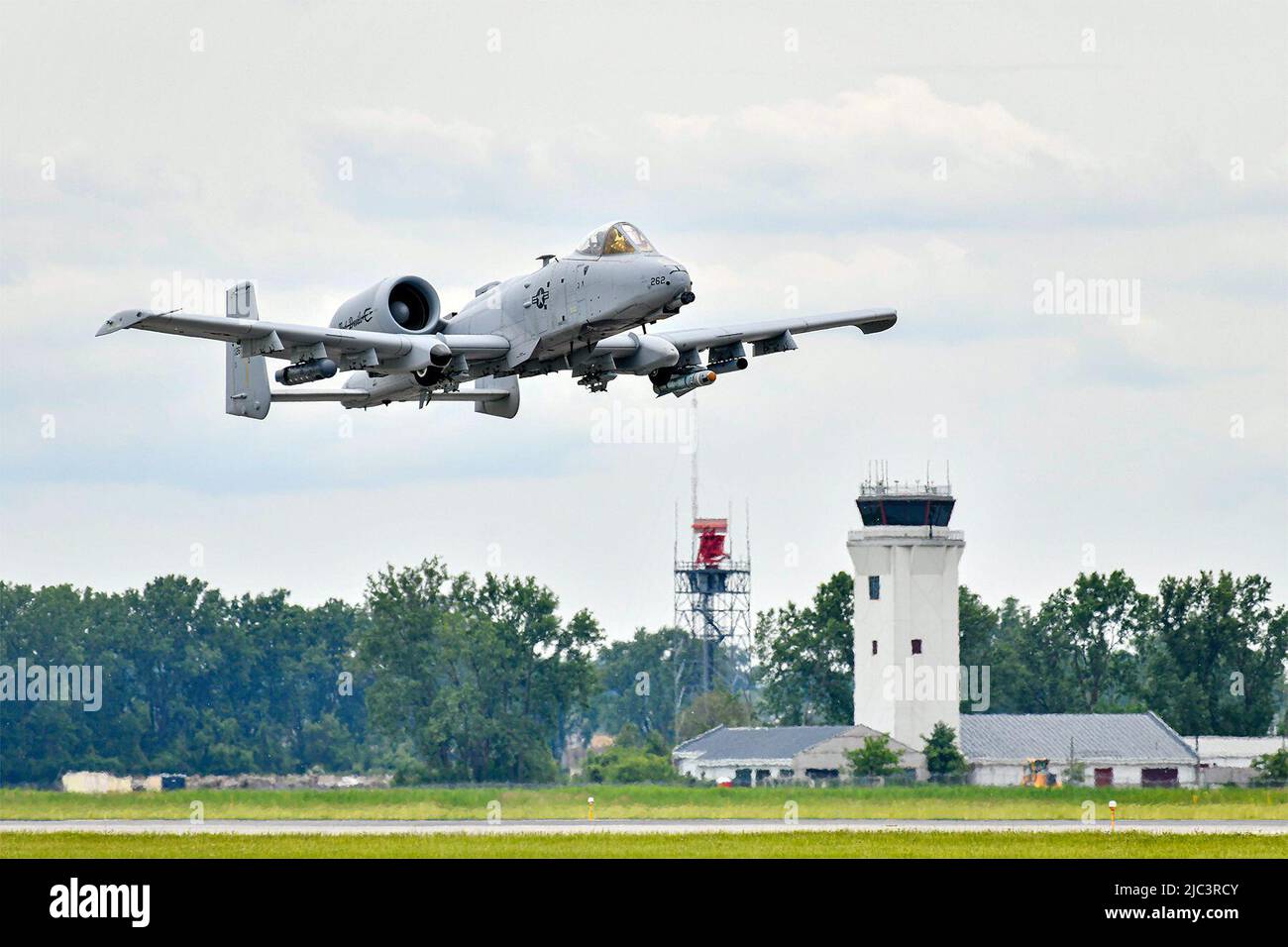 An A-10 Thunderbolt II, flown by the 107th Fighter Squadron, 127th Wing, takes off from Selfridge Air National Guard Base, Mich., June 8, 2022 on a Close Air Support Training Sorti. The A-10 is the Air Force's premier air-to-ground attack aircraft. The 127th Wing is a component of the Michigan Air National Guard. (U.S. Air National Guard Photo By Munnaf H. Joarder) Stock Photo