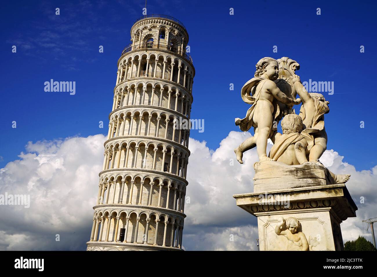 Menara pisa hi-res stock photography and images - Alamy