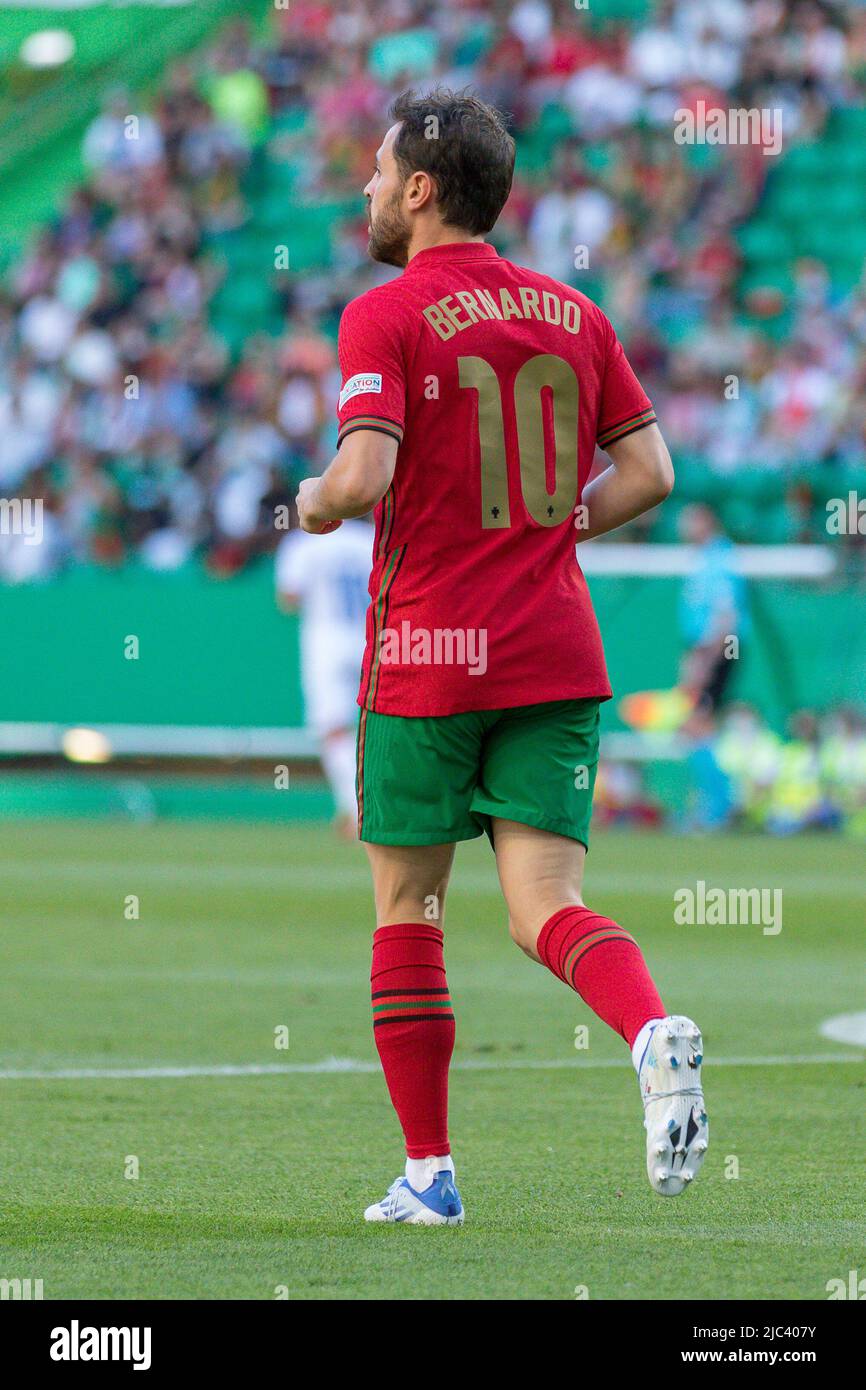June 09, 2022. Lisbon, Portugal. Portugal's and Manchester City midfielder Bernardo Silva (10) in action during the UEFA Nations League Final Tournament between Portugal and Czechia Credit: Alexandre de Sousa/Alamy Live News Stock Photo