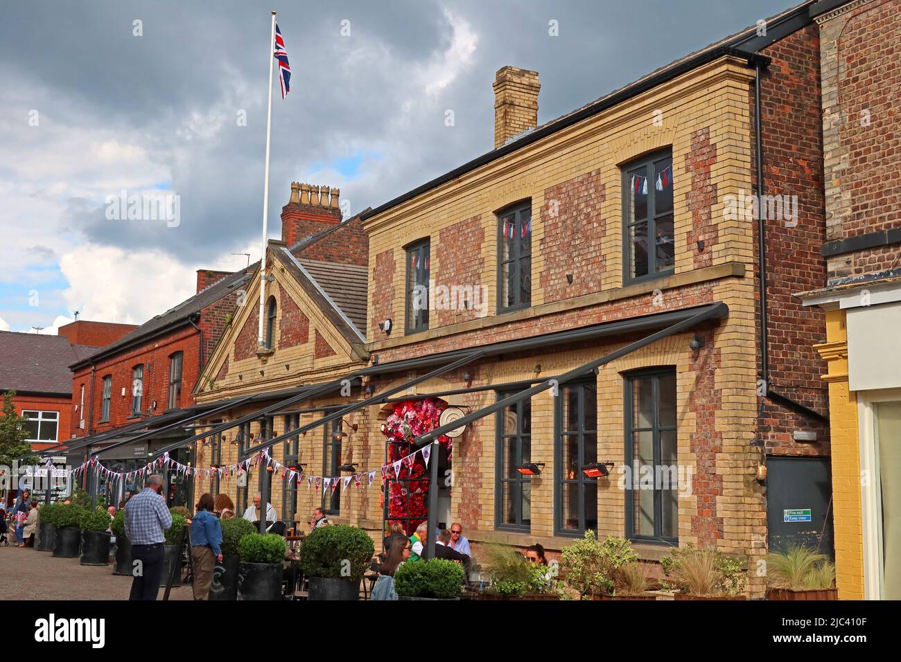 Conservative Club , at 48 Greenwood St, opposite the market, Altrincham, Trafford, Cheshire, England, UK, WA14 1RZ Stock Photo