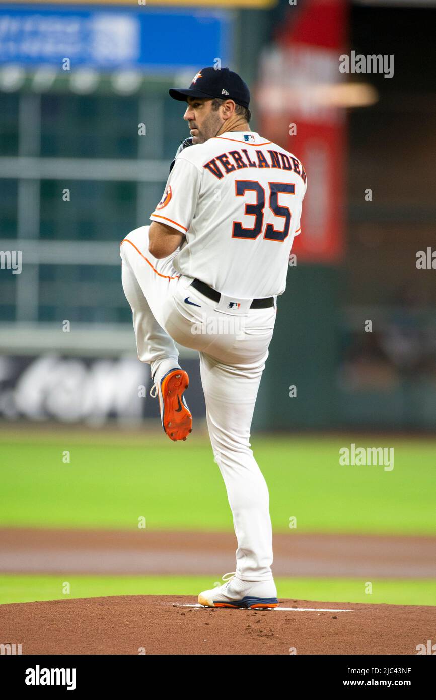 Houston Astros starting pitcher Justin Verlander (35) warms up in the top  of the first inning during the MLB game between the Houston Astros and the  Seattle Mariners on Tuesday, June 7