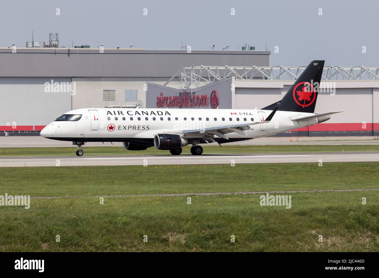 Montreal, Canada. 21st May, 2022. An Air Canada Express (Jazz Aviation