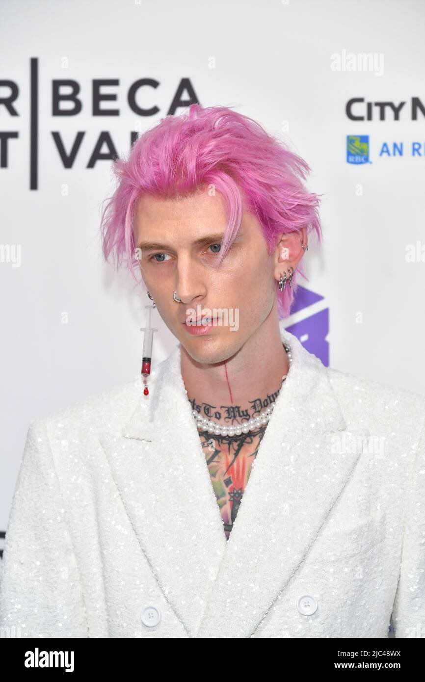 Machine Gun Kelly Stock Photo Alamy