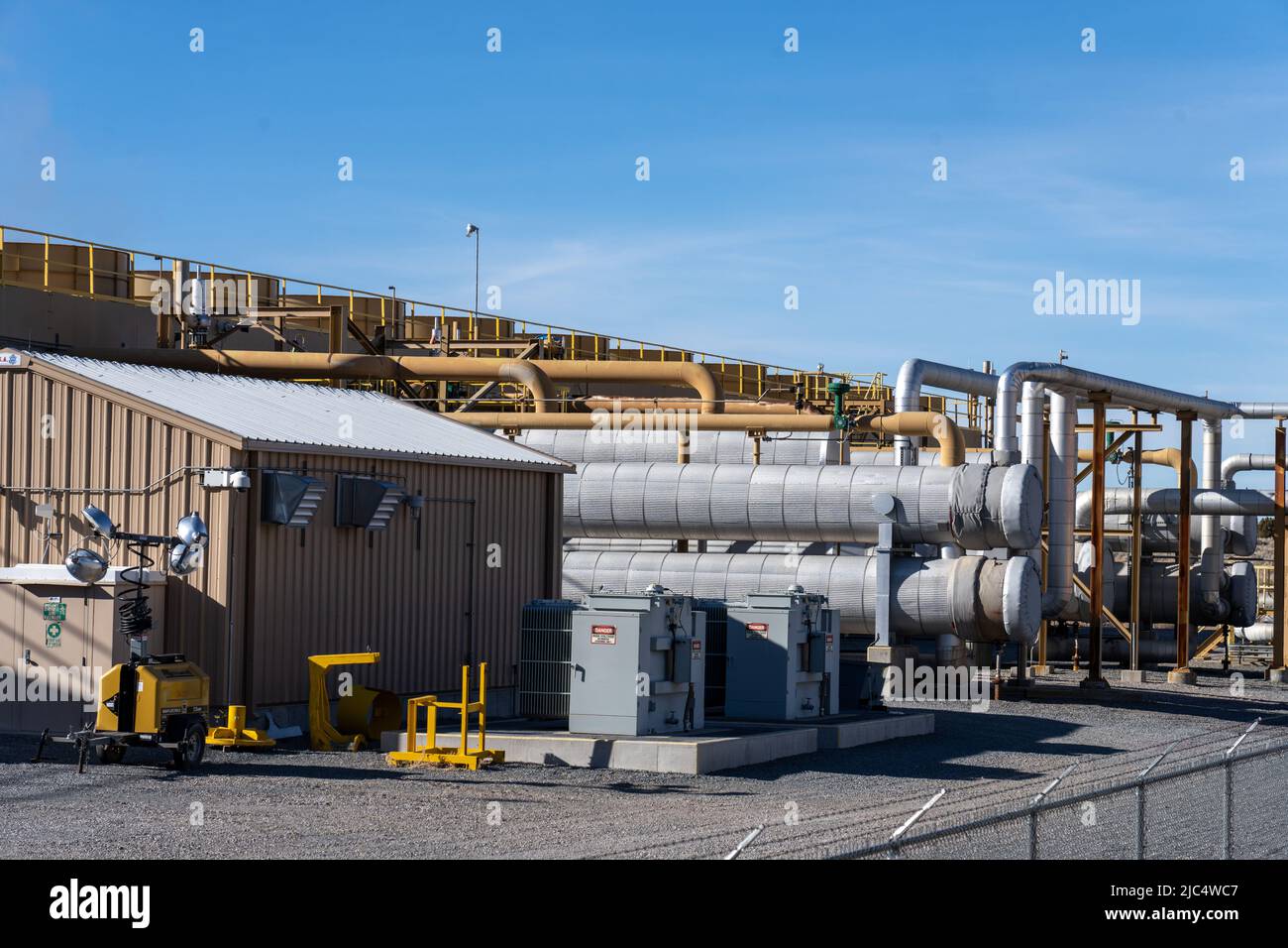 Piping and heat exchangers for the isopentane binary unit of the