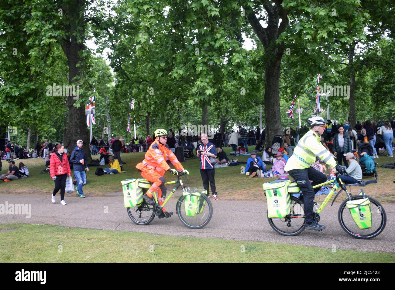 Queen Elizabeth Diamond Jubilee celebrations pageant on The Mall, London June 2022 UK. Green