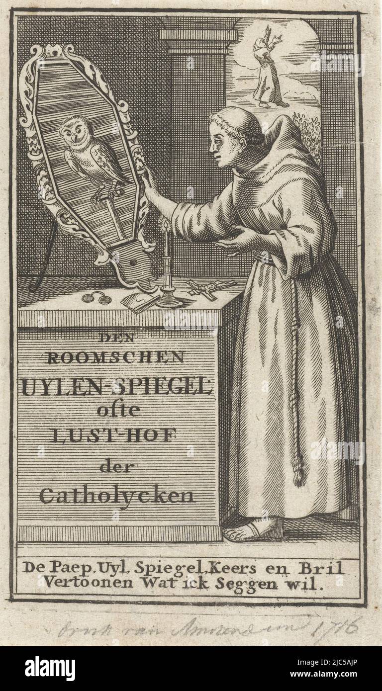 Second title page for Jacob Lydius' book, The Roman Uilenspiegel. On a pedestal are a pair of glasses and a crucifix, and a candlestick and a large mirror in which an owl is visible. A monk looks into the mirror. Through a vista to the back, a monk is visible floating in the air. Below the image the text: De Paep, Uyl, Spiegel, Keers en Bril Vertoonen Wat ick Seggen wil., Second title page for De Roomse Uilenspiegel Den Roomschen Uylen-spiegel ofte Lust-hof der Catholycken , print maker: anonymous, Samuel van Hoogstraten, publisher: Philip Verbeek, Amsterdam, 1671 - 1716, paper, etching Stock Photo