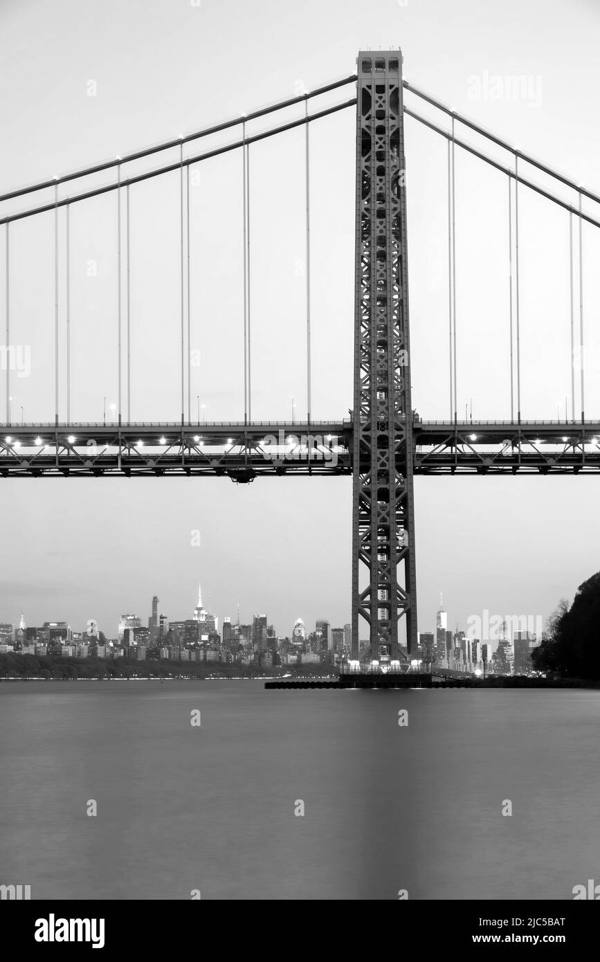 USA, New York, Manhattan, George Washington Bridge, Hudson river, span *** Local Caption ***  USA, New York, Manhattan, George Washington Bridge, Huds Stock Photo
