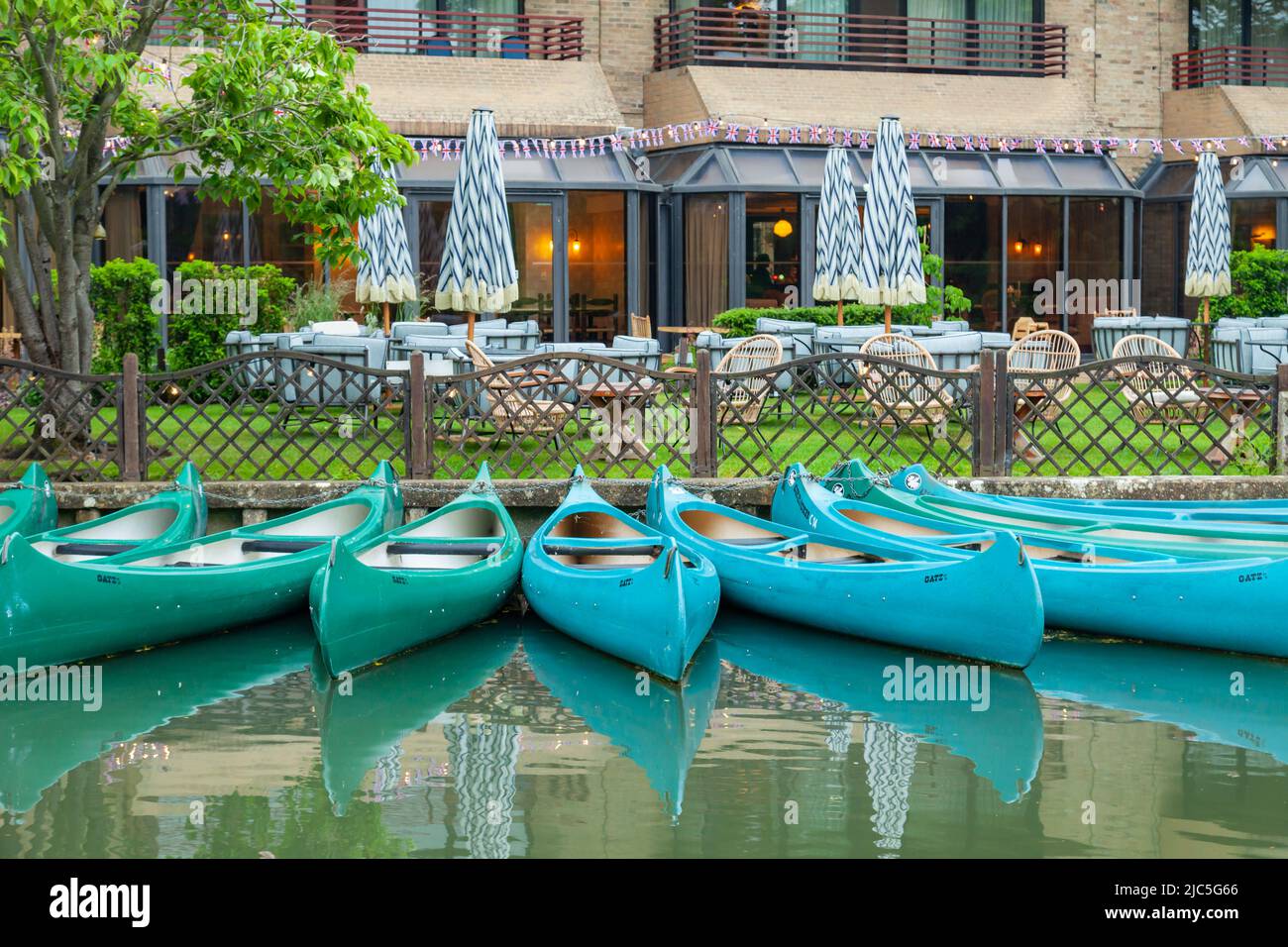 Canoes moored on river Cam in Cambridge, England Stock Photo Alamy