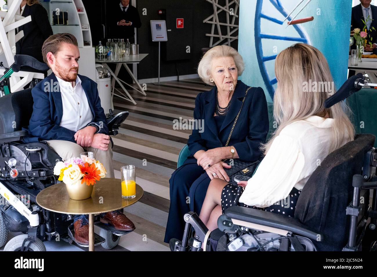 Zeist, Niederlande. 10th June, 2022. Princess Beatrix of The Netherlands at Hotel Woudschoten in Zeist, on June 10, 2022, to attend the Muscles2Meet, Neuromuscular Young Talent Symposium, an initiative of the Princess Beatrix Spierfonds Credit: Albert Nieboer/Netherlands OUT/Point de Vue OUT/dpa/Alamy Live News Stock Photo