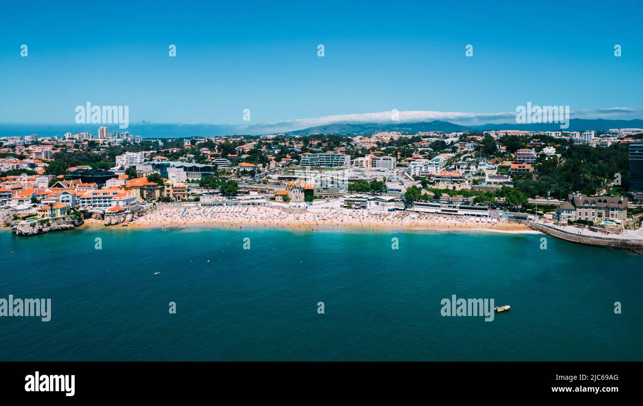 Aerial view of sunbathers hi-res stock photography and images - Alamy