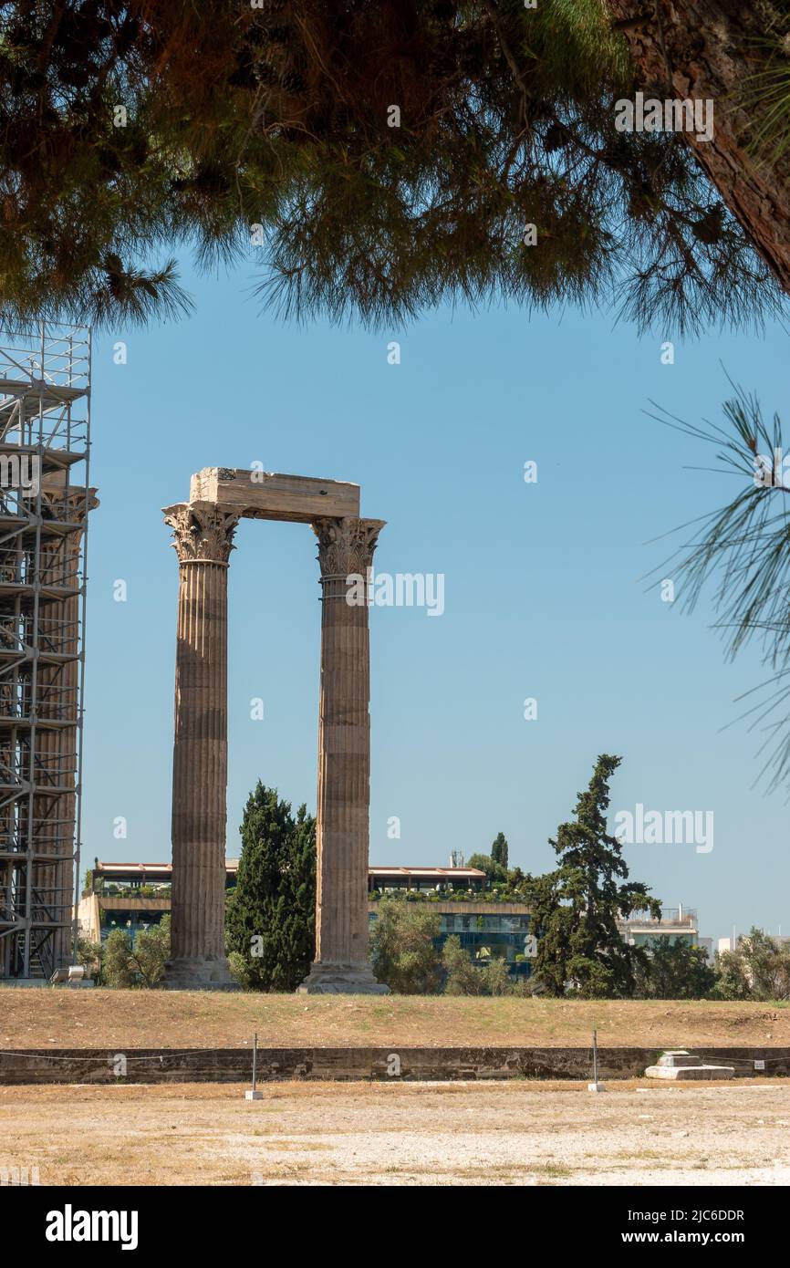The ruins of the temple of Zeus, Athens, Greece Stock Photo Alamy