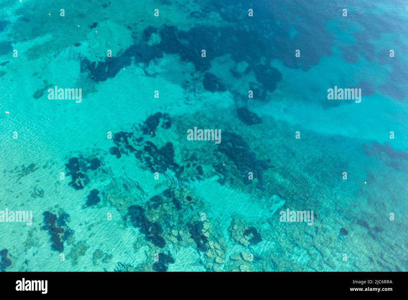 Turquoise sea water rock hi-res stock photography and images - Alamy