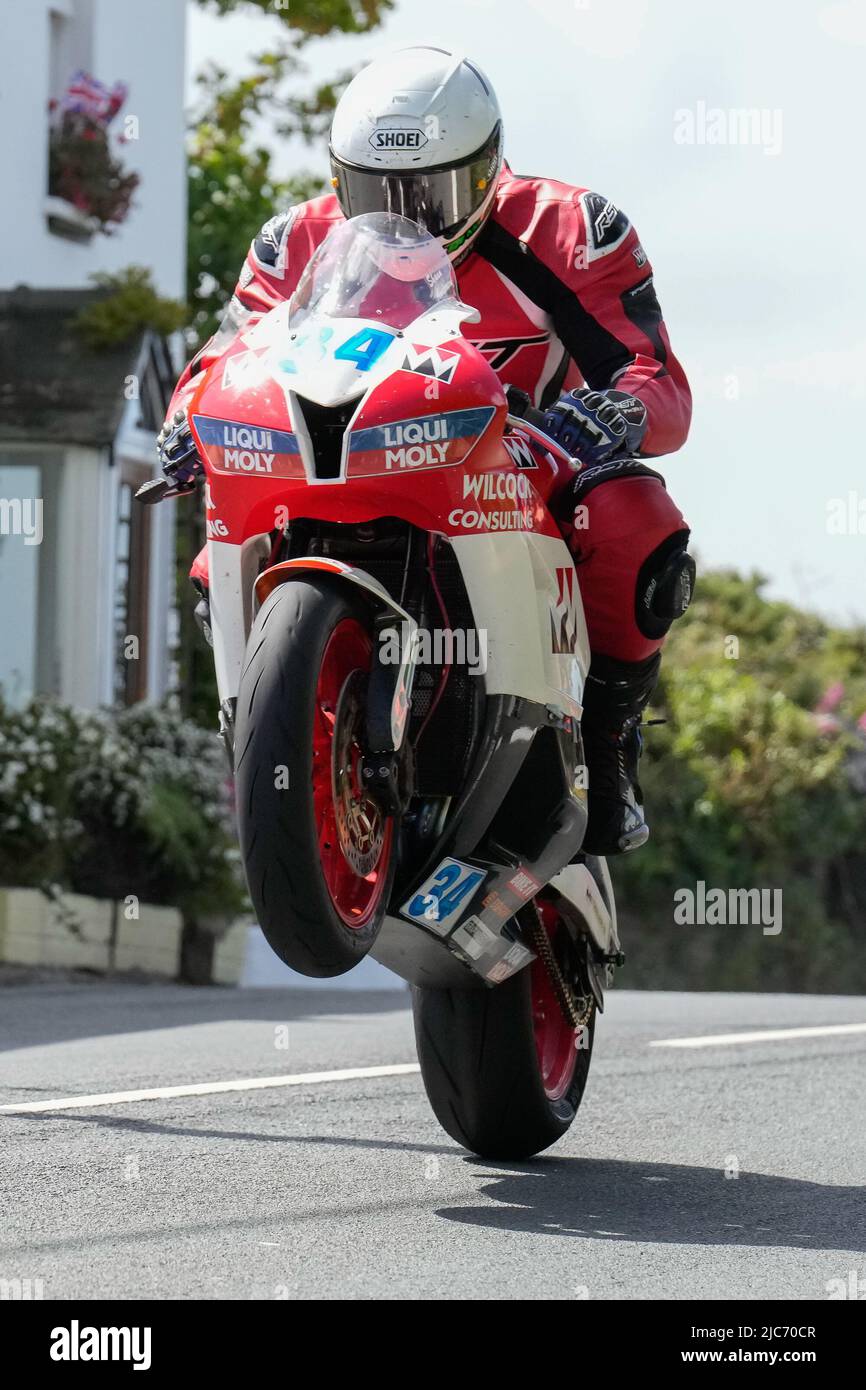 Douglas, Isle Of Man. 10th June, 2022. Shaun Anderson (600 Honda ...