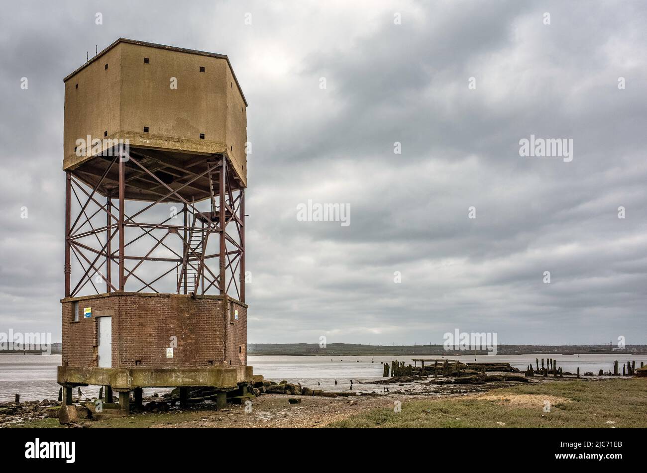 Radar building hi-res stock photography and images - Alamy