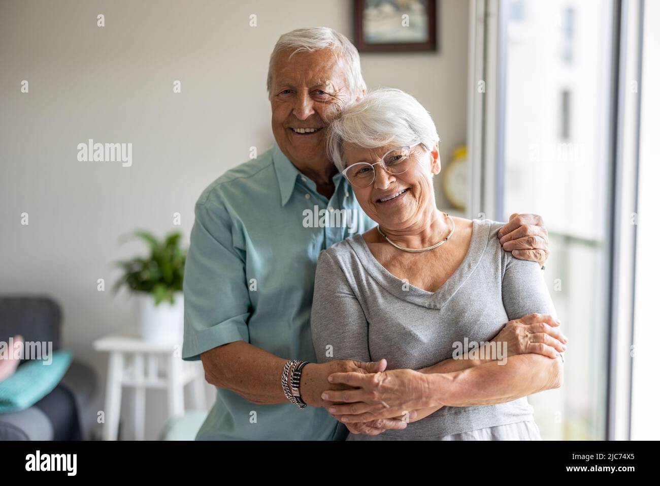 Older mature married couple husband hi-res stock photography and images ...