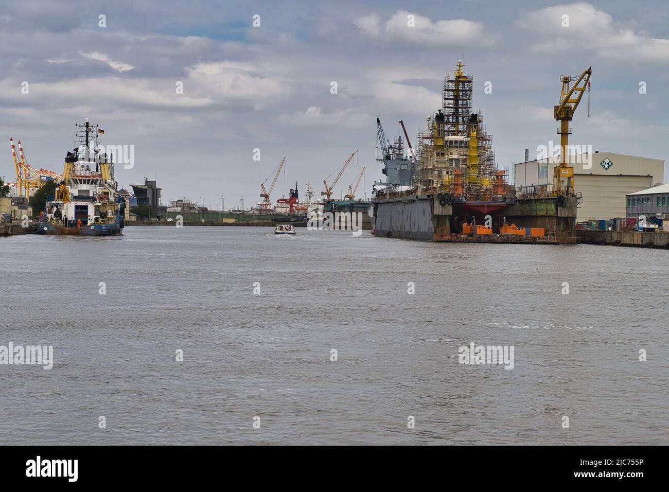 North Sea, Nordsee, Bremerhaven, Weser, Hafen, Harbour,  Werft, ship yard, Wasser, Reparatur, Schiff, Stock Photo