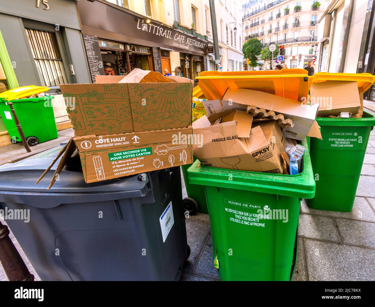 Rubbish on Parisian street awaiting refuse collection - Paris 4, France. Stock Photo