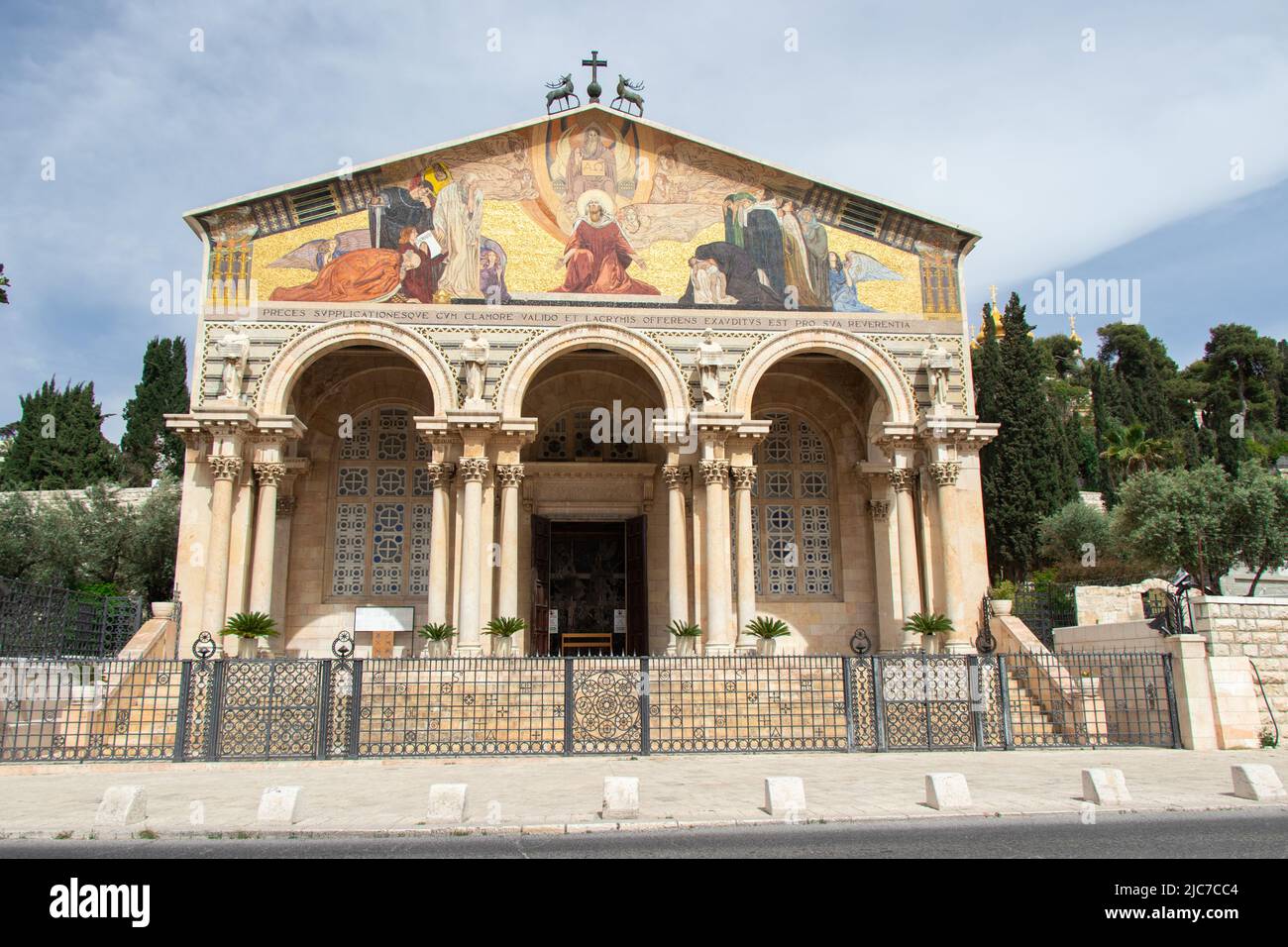 Mosaic on church nations hi-res stock photography and images - Alamy