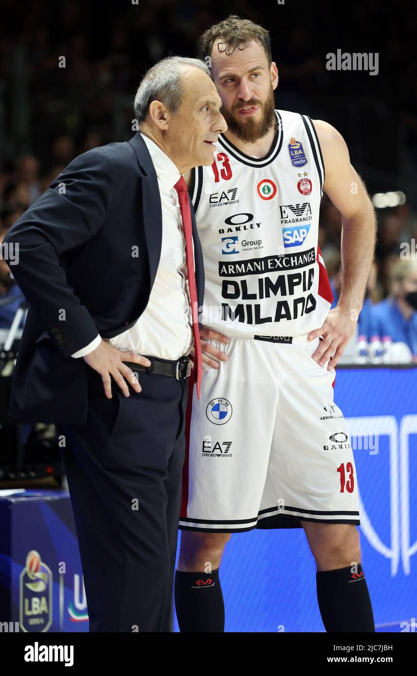 Ettore Messina (head coach of Armani Exchange Milano) and Sergio