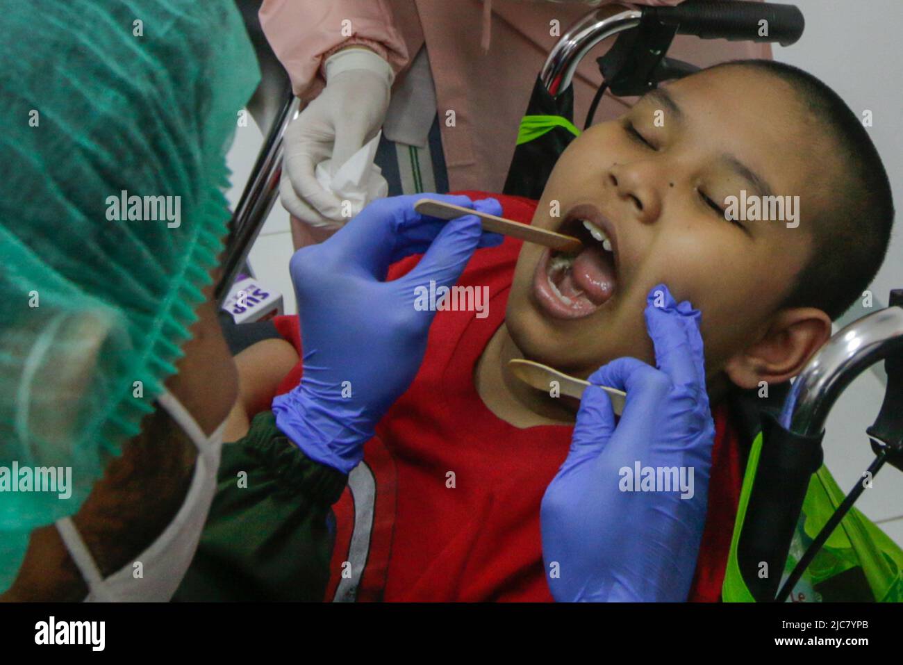 Dental and oral health checks for Cerebral Palsy children in Bogor City