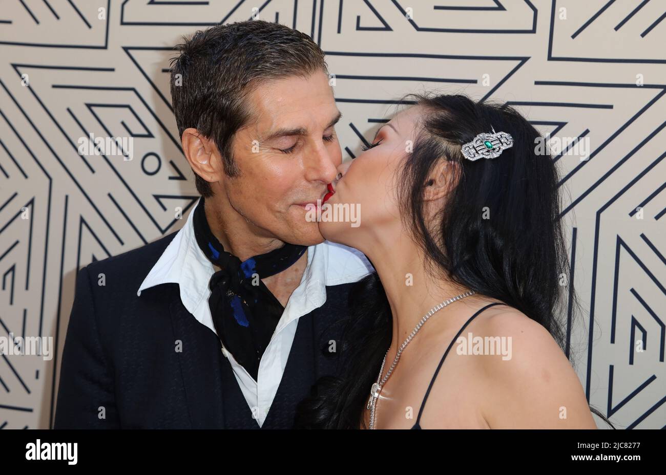 Hollywood, USA. 10th June, 2022. Perry Farrell, Etty Lau Farrell arrives at CORE Co-Founders Sean Penn and Ann Lee hosted their annual fundraising gala dinner held at Palladium in Hollywood, CA on Friday, June 10, 2022. (Photo By Juan Pablo Rico/Sipa USA) Credit: Sipa USA/Alamy Live News Stock Photo