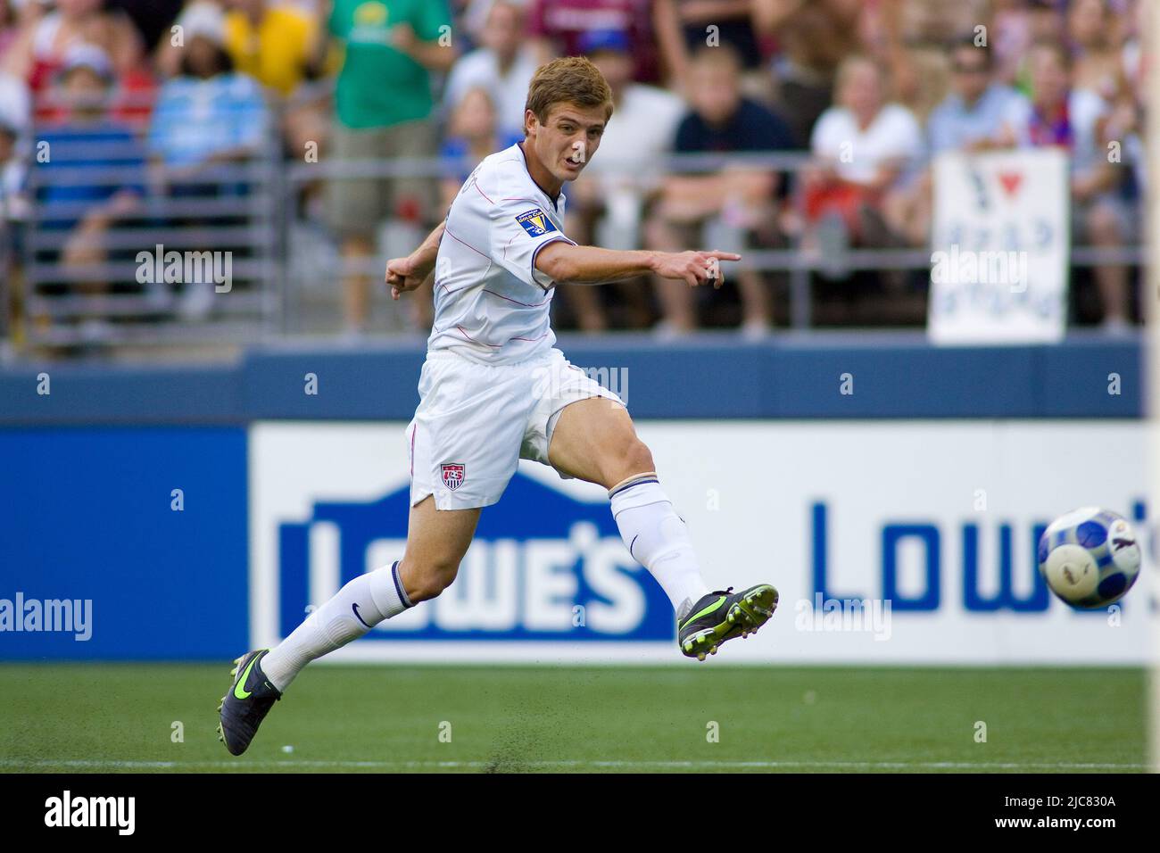 Seattle, Washington, USA. 04th July, 2009. 04 July 2009: Robbie Rogers (7) takes a shot on goal. Gold Cup 2009, Grenada vs. United States at Qwest Field in Seattle, WA. (Credit Image: © Andrew Fredrickson/Southcreek Global/ZUMApress.com) Stock Photo