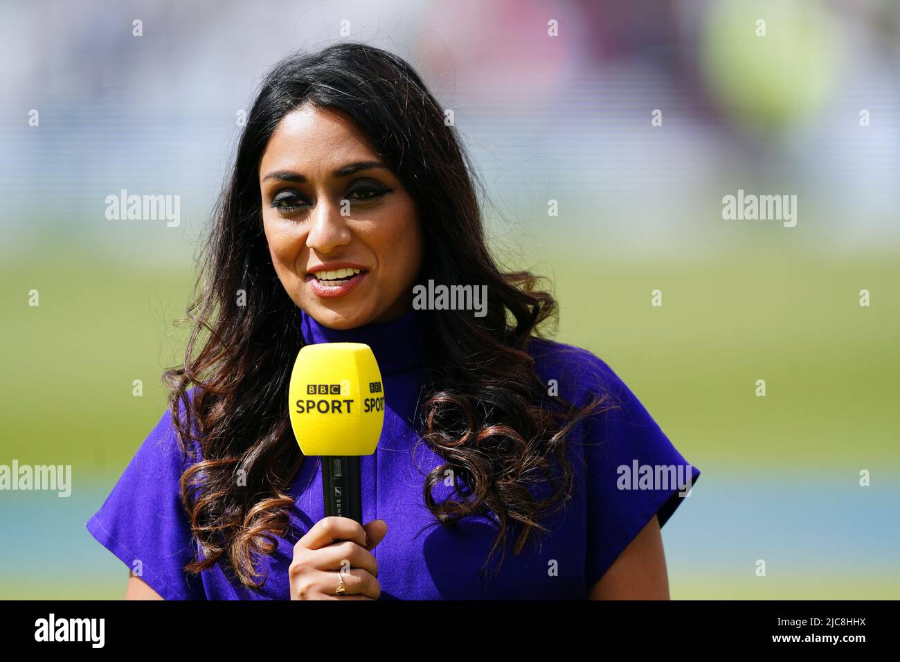 Isa Guha on day two of the Second LV= Insurance Test Series match at