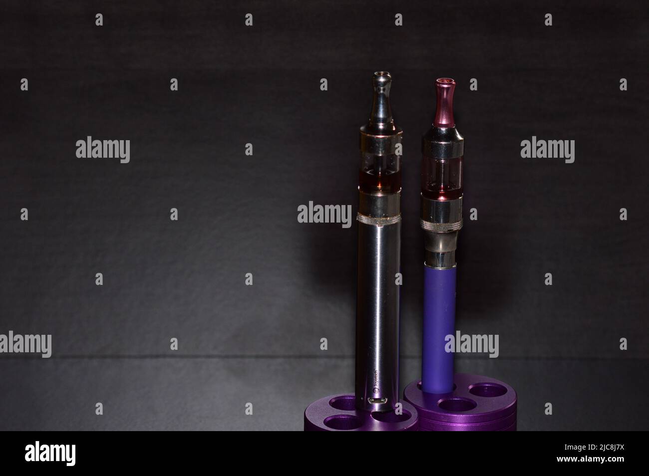 Vintage e-cigarette, Vintage vape Stock Photo - Alamy Vintage e-cigarette, Vintage vape Stock Photo - Alamy