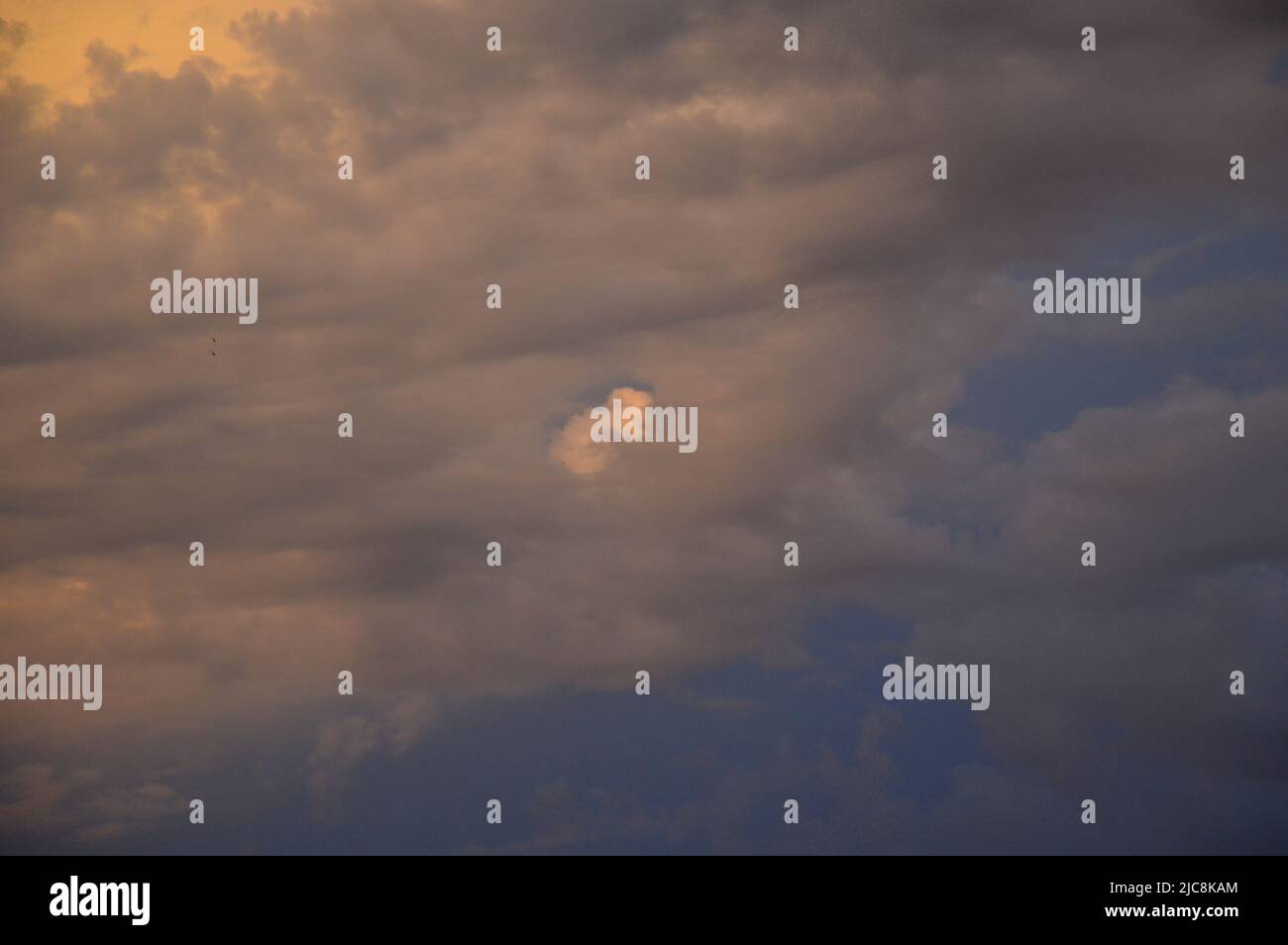 Stormy atmospheric sky golden hi-res stock photography and images - Alamy
