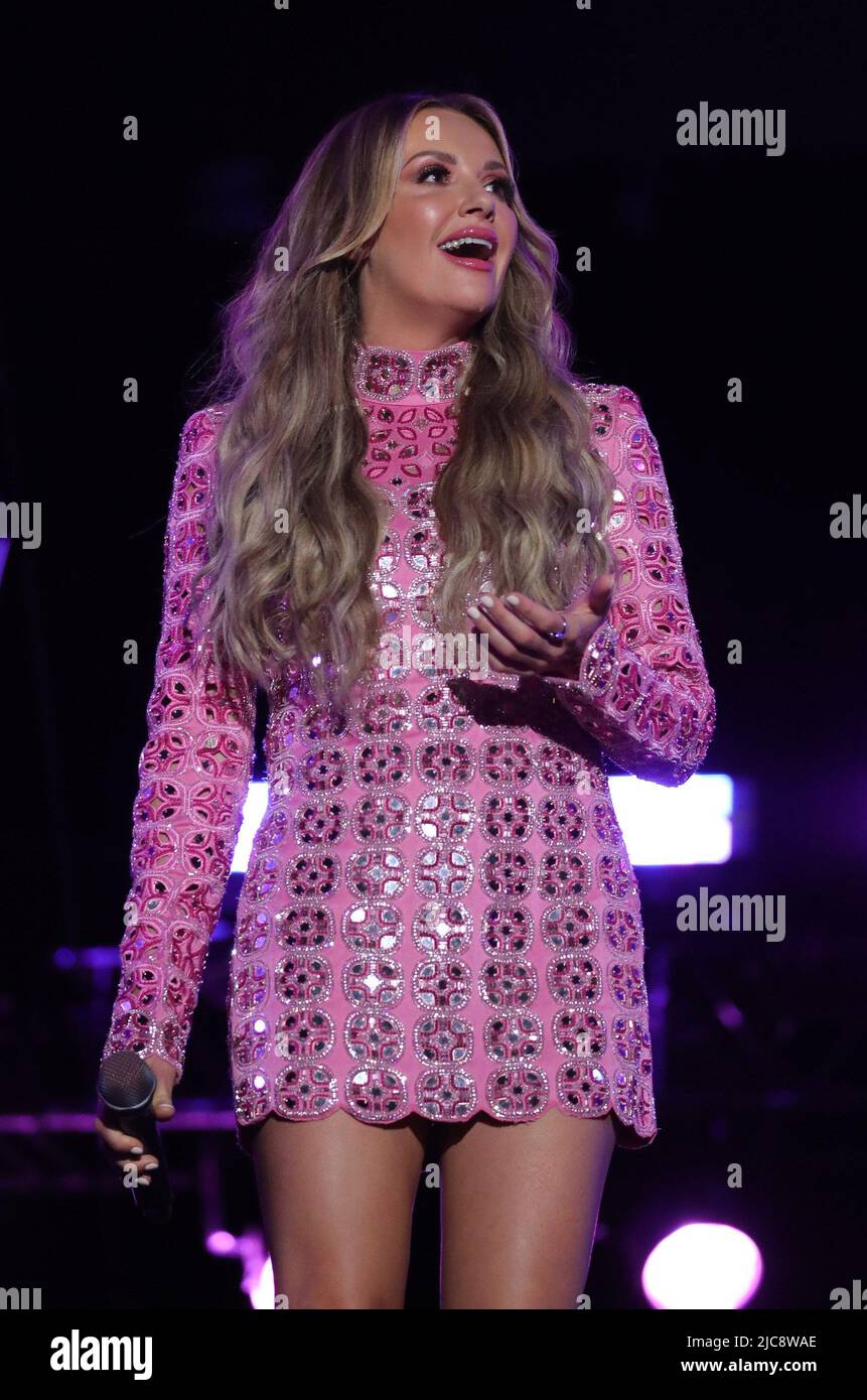 Nashville, TN, USA. 10th June, 2022. Carly Pearce on stage for CMA Fest