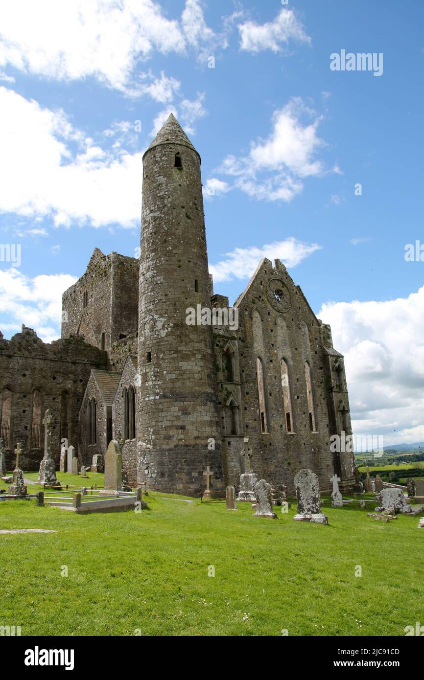 Rock of Cashel ruins in County Tipperary, Ireland Stock Photo - Alamy